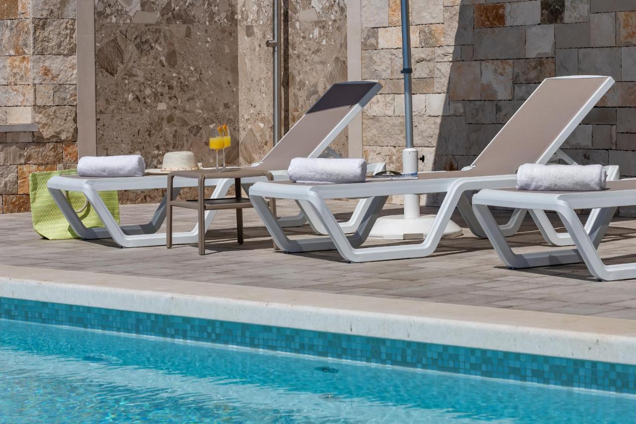 Heritage Hotel Liberan Podgora Exterior foto